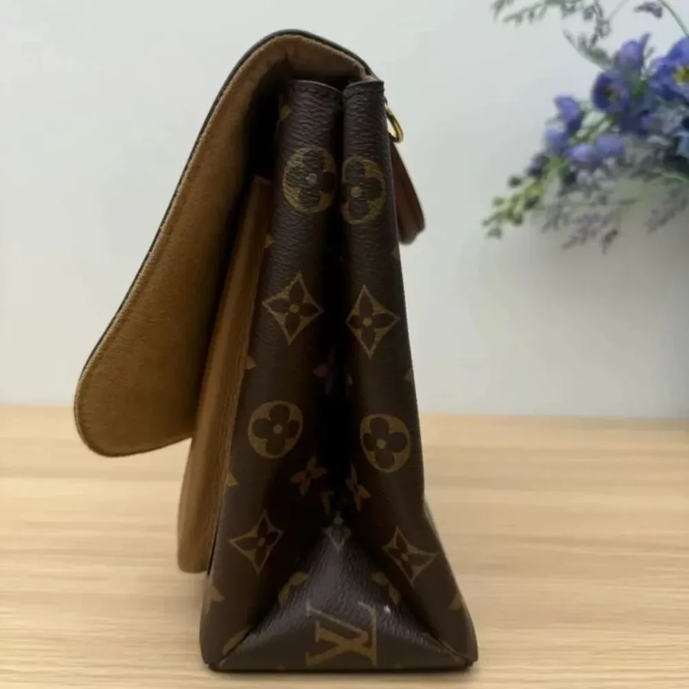 Louis Vuitton Women Pre-Loved Bag Very Good Condition